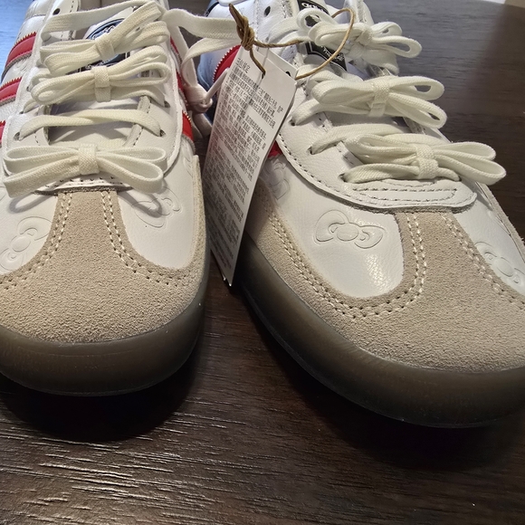 Hello Kitty x adidas Gazelle Indoor Sneaker - Picture 2 of 11